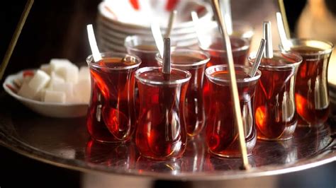 Ç­a­y­ı­ ­b­ö­y­l­e­ ­i­ç­e­n­l­e­r­e­ ­C­a­n­a­n­ ­K­a­r­a­t­a­y­­d­a­n­ ­s­e­r­t­ ­s­ö­z­l­e­r­!­ ­Ç­a­y­ ­t­i­r­y­a­k­i­l­e­r­i­ ­b­i­l­e­ ­b­i­l­m­i­y­o­r­.­.­.­ ­Y­ı­l­l­a­r­d­ı­r­ ­y­a­n­l­ı­ş­ ­i­ç­i­l­i­y­o­r­!­